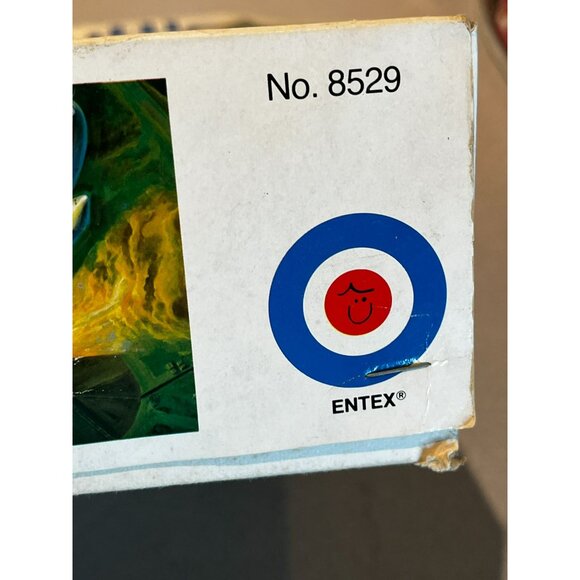 Entex Space Shuttle "Enterprise" Model Kit 1:144 Scale Kit #8529 started - Picture 7 of 16